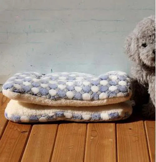 Warm Soft Fleece Pet Mat Travel Cat Litter Dog Blanket Puppy Cushion Pet Pad Dog Bed Cheap 5 Size for Small And Large Dogs