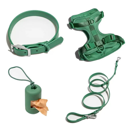 Ensemble 4 pièces imperméables de haute qualité - Distributeur de sacs, harnais, laisse et collier Vert