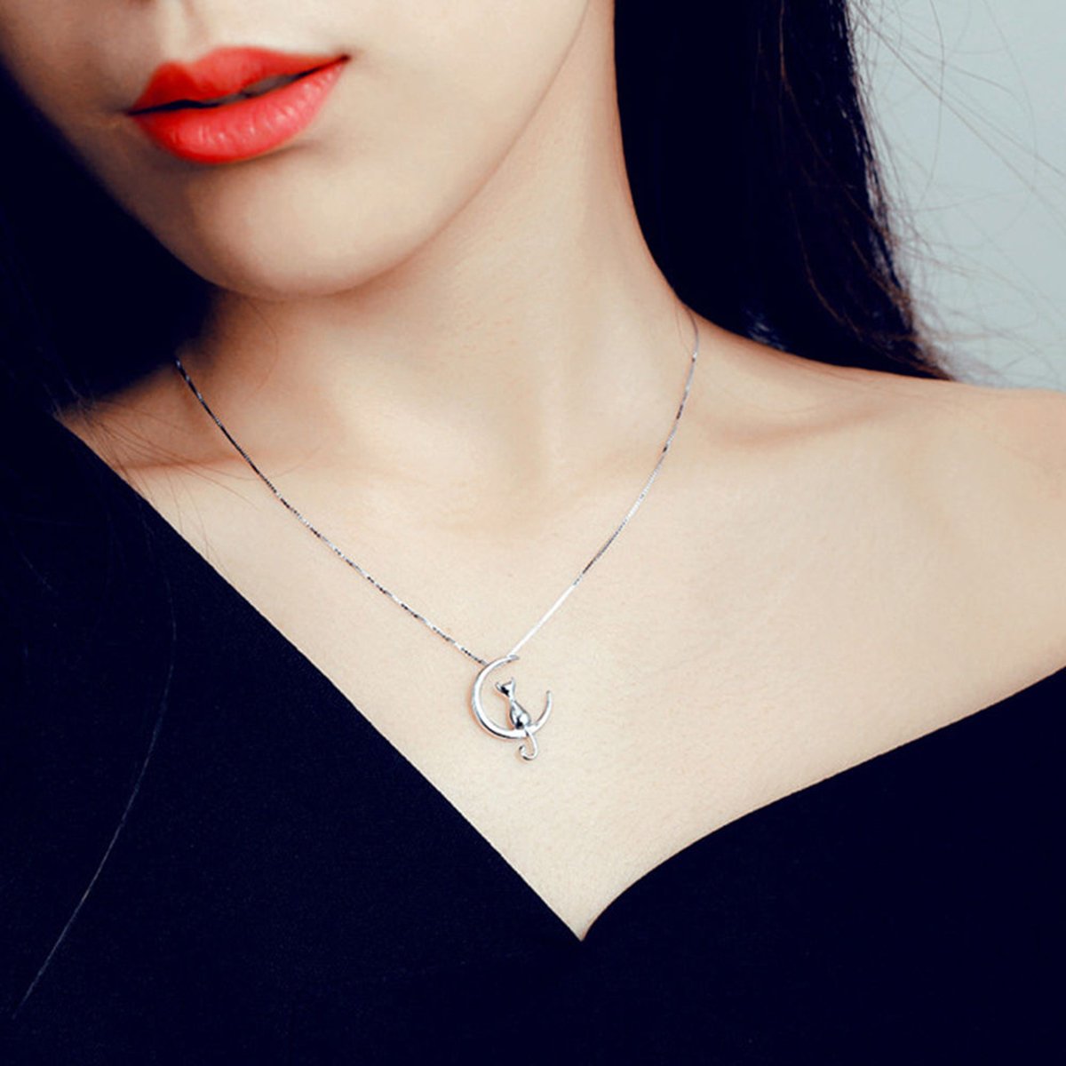 Collier pendentif chat lune