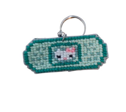 Porte-clés en points de croix Hello Kitty