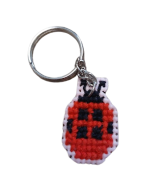 Porte-clés en points de croix - Coccinelle